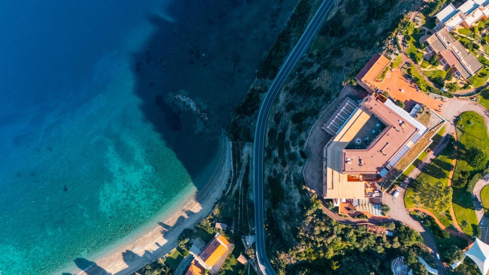 Altafiumara Resort & Spa Вила Сан Джовани Екстериор снимка